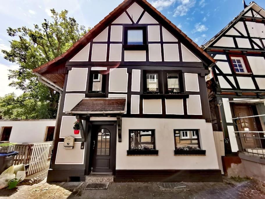 Fachwerkhaus Mitten In Der Altstadt - Ferien In Rotenburg Rotenburg an der Fulda Esterno foto